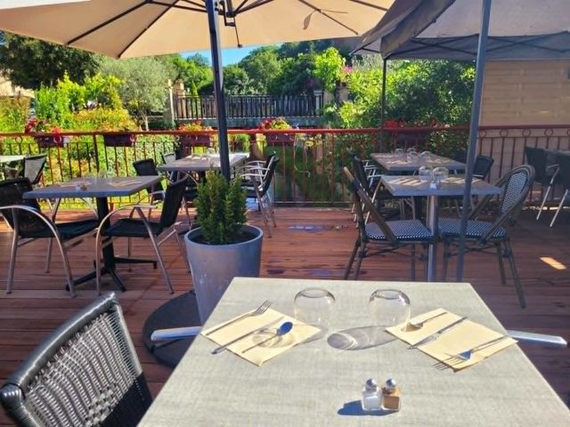 Le Rocher Bar Restaurant Cuzorn 