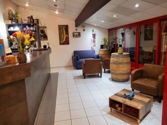 Le Rocher Bar Restaurant Cuzorn 