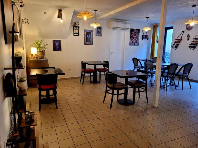 Le Rocher Bar Restaurant Cuzorn 